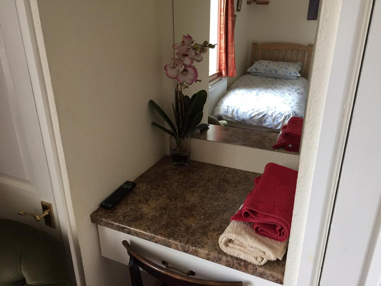 איבשאם Haselor Farm B & B מראה חיצוני תמונה
